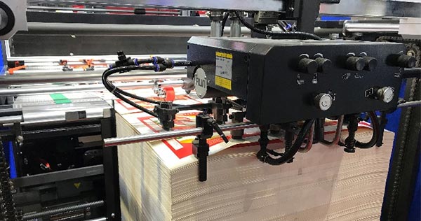 Automatic Film Laminator with Powder Remover